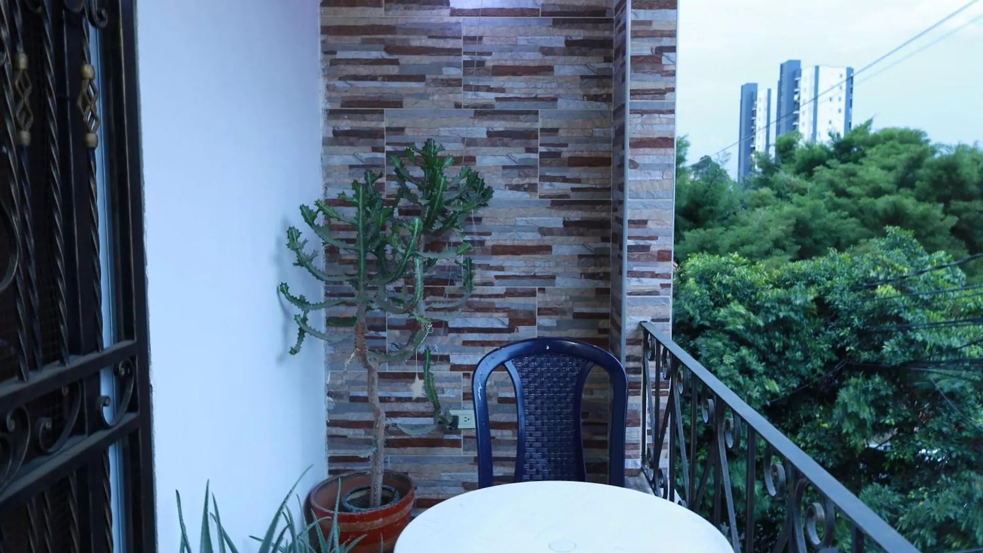 Guest house Hostal Terruno Medellin